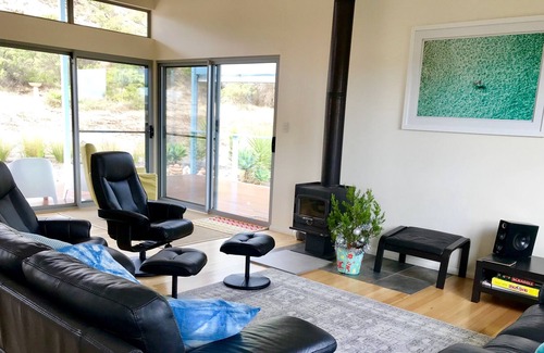 Emu Bay House | A Dune Escape - Nature meets the Sea