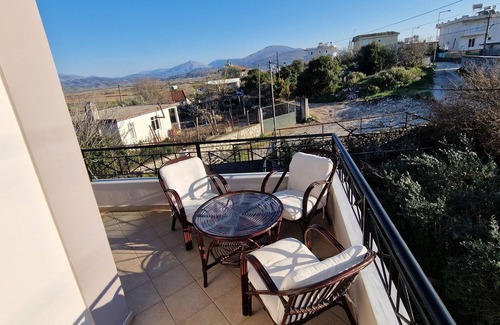 Aliko Villa | A family-friendly villa located in a very quiet area!