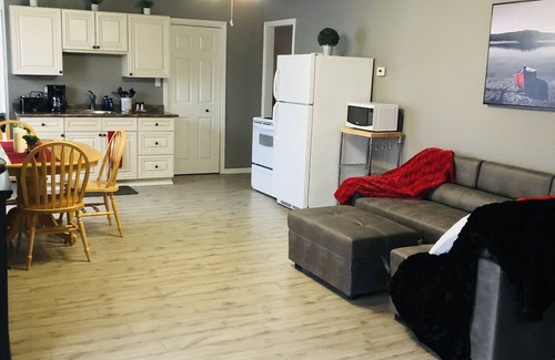Quinte West Apartment | A Fisherman’s and birdwatchers Paradise!