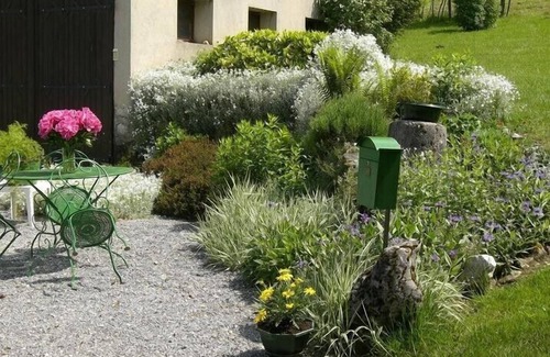 Duingt Apartment | A flat to rent in a charming house close to the lac of annecy and mont blanc