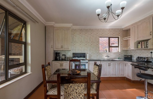 Glenvista House | A four sleeper unit with two bedrooms