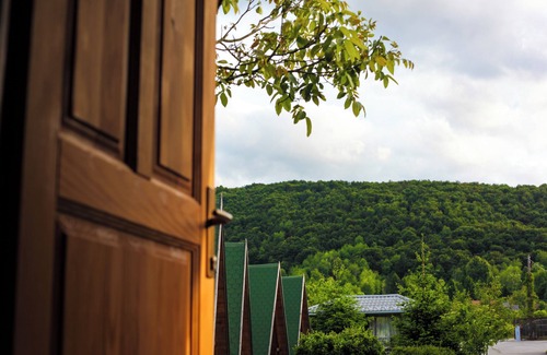 Seliste House | A-Frame Glamping Lana Haus,-with shared bathrooms, Plitvice lakes