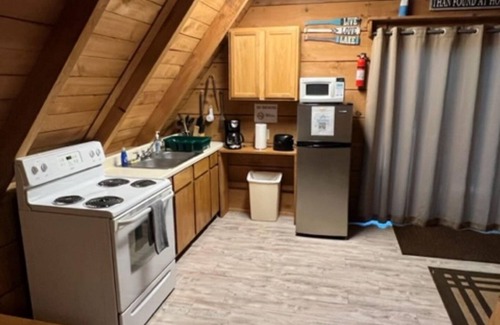 Keslers Cross Lanes Ski Chalet | A-Frame of Mind - Pet Friendly Cabin