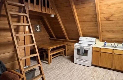 Keslers Cross Lanes Ski Chalet | A-Frame of Mind - Pet Friendly Cabin