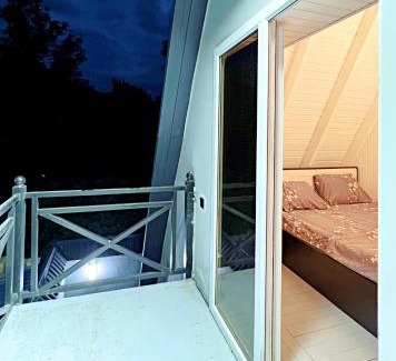 Goygol Apartment | A frame with mountain view