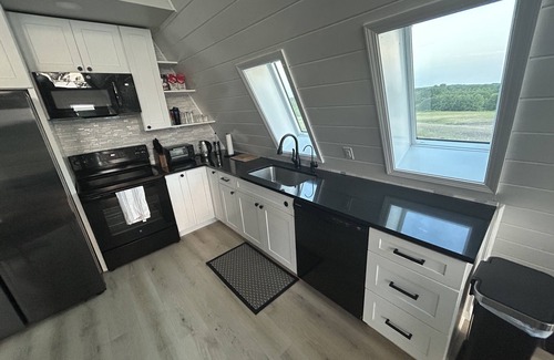 Garvin County Cabin | A-Frames at Harmony Hills, Exotic Animal Jeep Tours, Hot Tub, 320 Acre Ranch