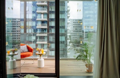 Bucharest Apartment | A Glass Paradise: Exclusive flat at One Floreasca