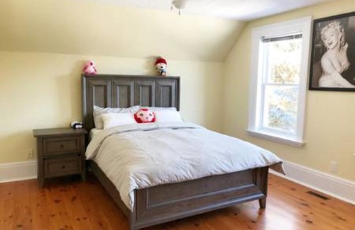 York Regional Municipality Other | A Gorgeous Custom Victorian Country Style Farm Stay!