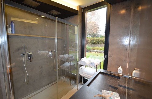 Viganello Apartment | A green oasis just a few steps from the romantic lakeshore of Lugano