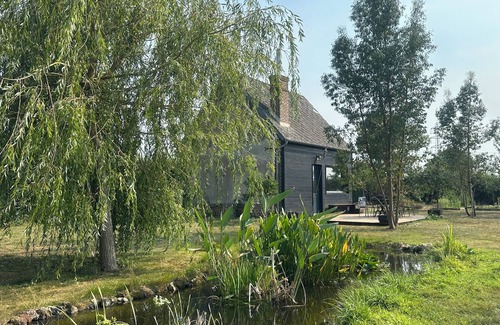 Cheronvilliers House | A haven of peace with a breathtaking view - serenity guaranteed.