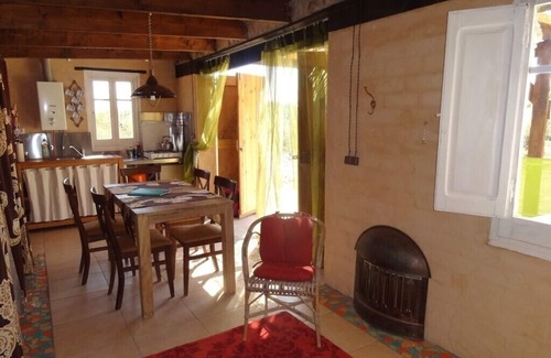 El Perello Cottage | A HOLIDAY STAY IN A BERGER'S CABIN?
