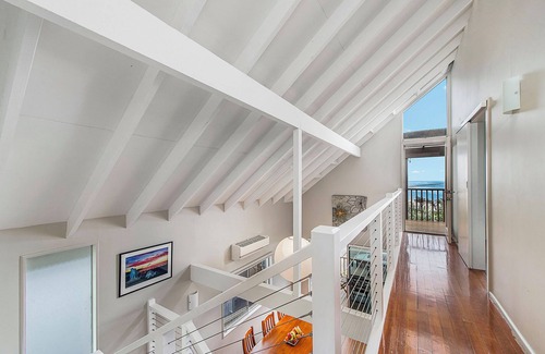 Bonny Hills House | A home away from home.The Bonny Hills Beach House with stunning views