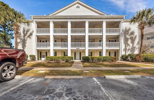 Carolina Forest Condo | A Home Away from Home: 2-bdrm condo in Myrtle Beach w/amazing golf course view