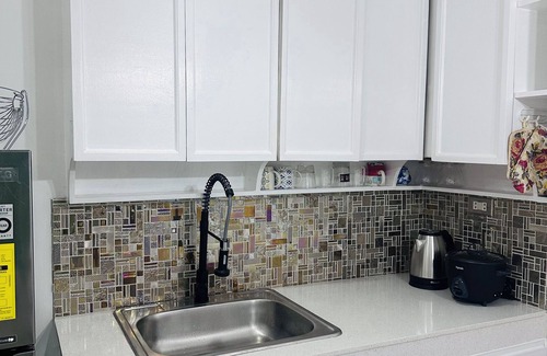 Diliman Condo | A Home Away from Home 43sqm Studio-type condo in Quezon City with Wifi AC