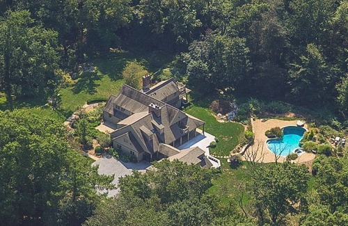 Norwalk House | A home away from home, close to downtown and the beach.
