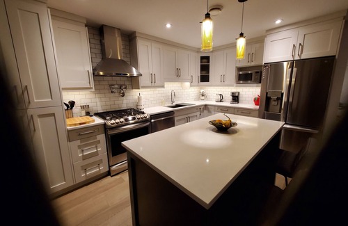 North Cowichan House | A Home away from Home for the Discerning Traveler