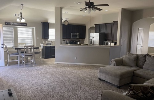 Conroe House | A home away from home in Conroe