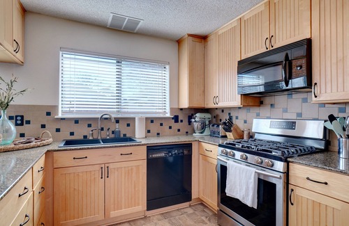 Grapevine House | A home away from home!