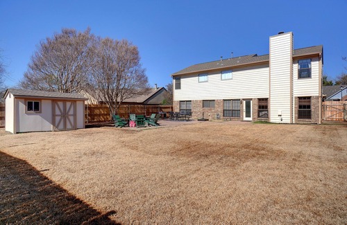 Grapevine House | A home away from home!