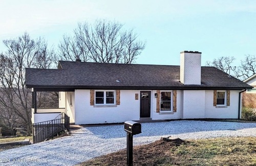 Jefferson City Apartment | A Home Away From Home
