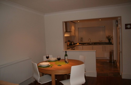 Sheffield Apartment | A home from home in a beautiful peaceful location very close to the city centre.