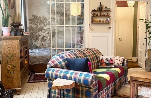 Punavuori Apartment | A Home like a Bookstore!