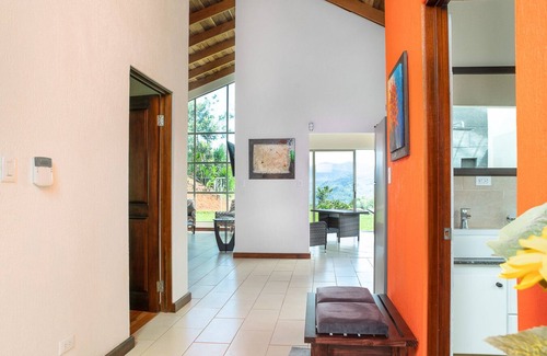 Orosi House | A home with beautiful mountain views. A Gem Close to Orosi.