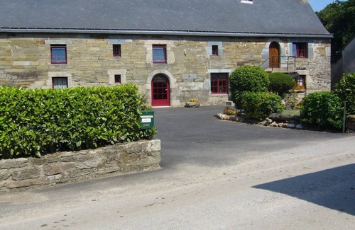 Cleguerec House | A house just for you in a hamlet in central Brittany. Space.comfort