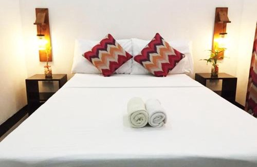 Puerto Princesa City Centre Bed & Breakfast | A&J Pension