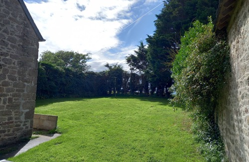 Montfarville House | "A l'Abri des Regards", charming gite 700m from the sea, near Barfleur - 4/6p
