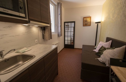 Avignon City Centre Apartment | A L'OMBRE DU PALAIS