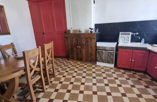 Noyers-sur-Cher House | A la 4L