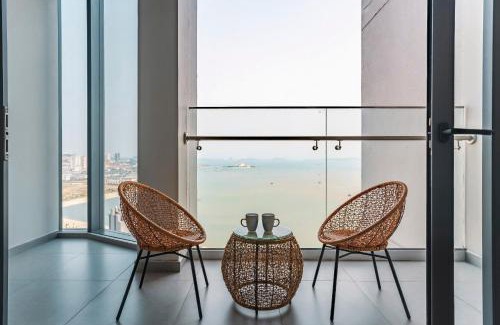 Ha Long Apartment | À La Carte High floor, luxury bay view