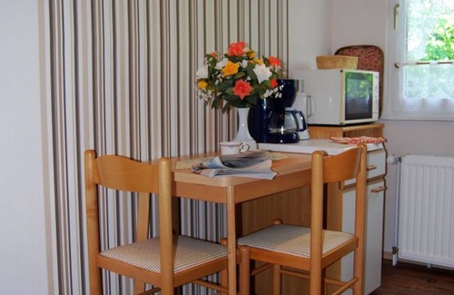 Ohlhof Apartment | A large and comfortable 4-star apartment!