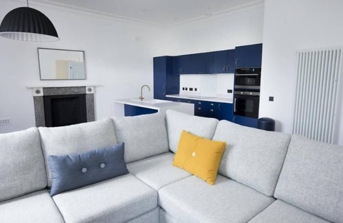 Isle of Lewis Apartment | A lews castle that sleeps 4 guests in 2 bedrooms