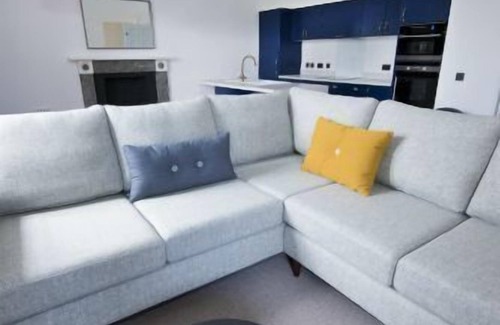 Isle of Lewis Apartment | A lews castle that sleeps 4 guests in 2 bedrooms