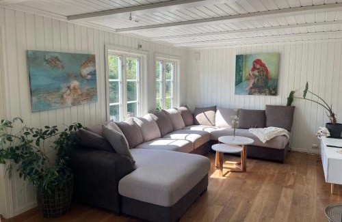 Tvedestrand House | A little Perl
