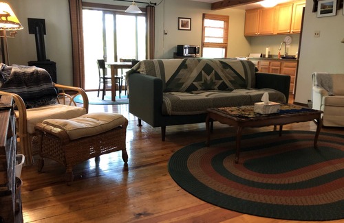 Wardensville Cabin | A little slice of heaven in gorgeous Lost River, West Virginia!