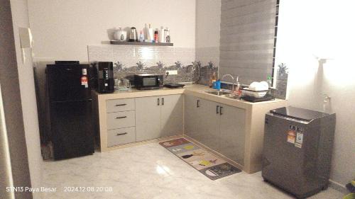 Kampong Raja House | A-Loletey Homestay Alor Lintang Besut Fully Aircond
