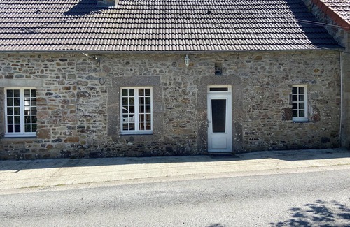 Heauville House | A Louer 600 Euros la Semaine Contact Heures Repas 0233521112