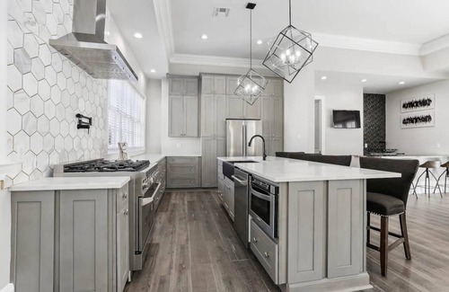 Algiers Bed & Breakfast | A Luxurious Bed and Breakfast in the Heart of Algiers Point.