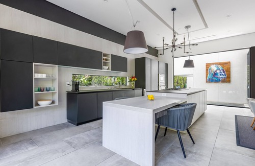 Hollywood House | A Luxurious Oasis in West Hollywood