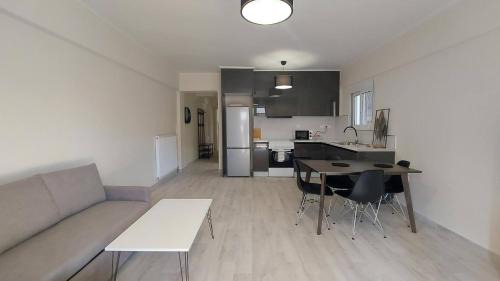 Nikaia-Agios Ioannis Rentis Apartment | A minimal fully renovated 1Br Apartment Nikaia