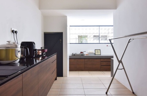 Kuala Lumpur House | A Modern 3BR Home Near MRT, Sunway Medical Centre