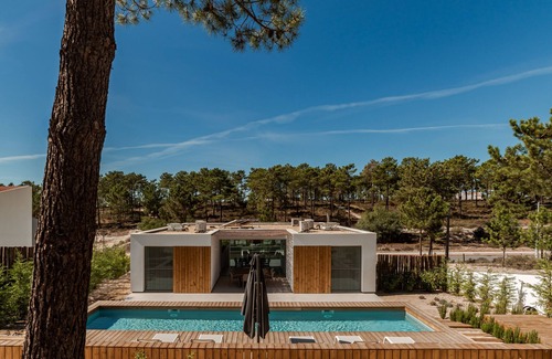 Carvalhal House | A Modern Design Villa on Comportas Exclusive Pego Beach