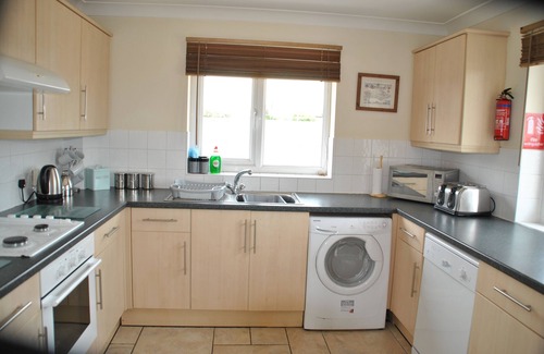 Selsey House | A Modern Stylish House Designed To Fully Enjoy Its Wonderful Seafront Position