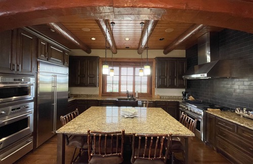 Drexel Cabin | A one-of-a-kind Log Lodge on over 200 acres of panoramic views & serene settings