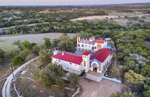 Spicewood House | A perfect destination for lovers of excellence and fine art