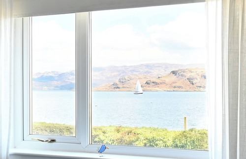 Tighnabruaich Cottage | A perfect escape for families or groups of friends.