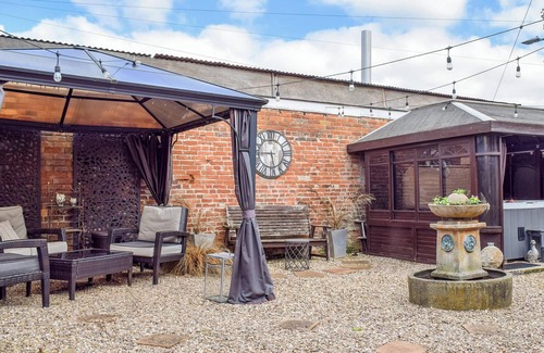 Walcote Cottage | A perfect holiday home with everything needed for a fabulous stay in the Midlands.